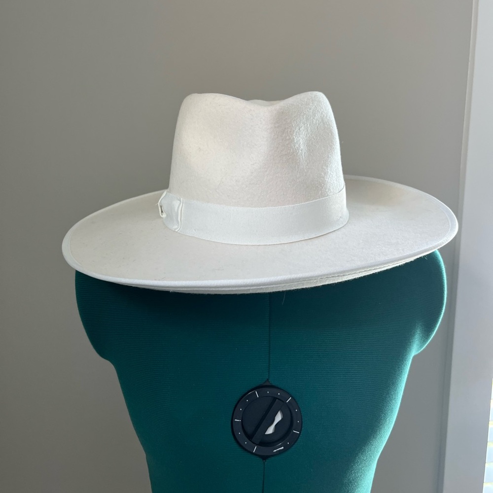 100% Wool Ivory Rancher Hat 🤍 - Picture 4 of 8